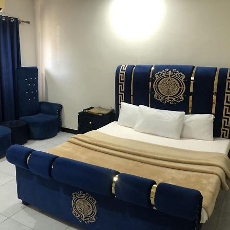 Hotel Islamabad Crown 라왈핀디 외부 사진